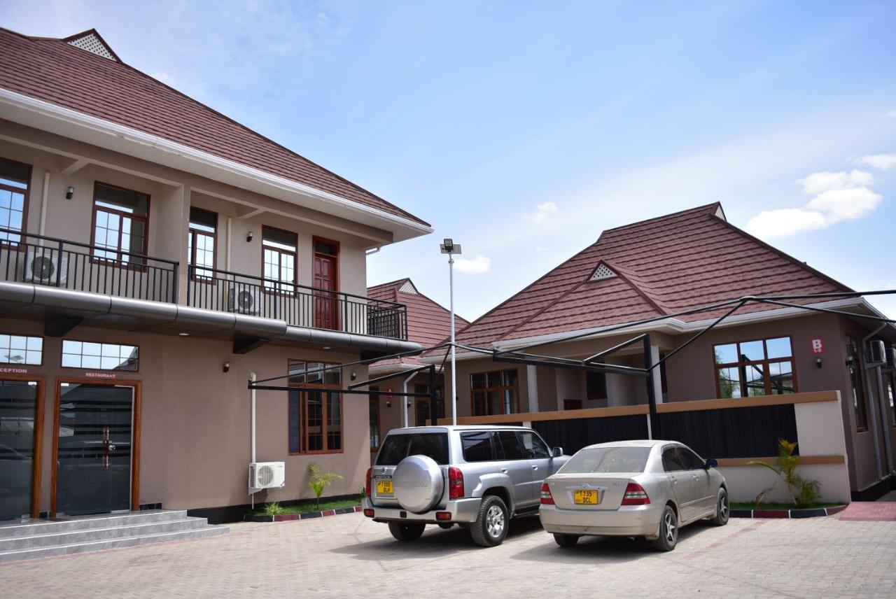 Hancol Hotel Dodoma Exterior photo